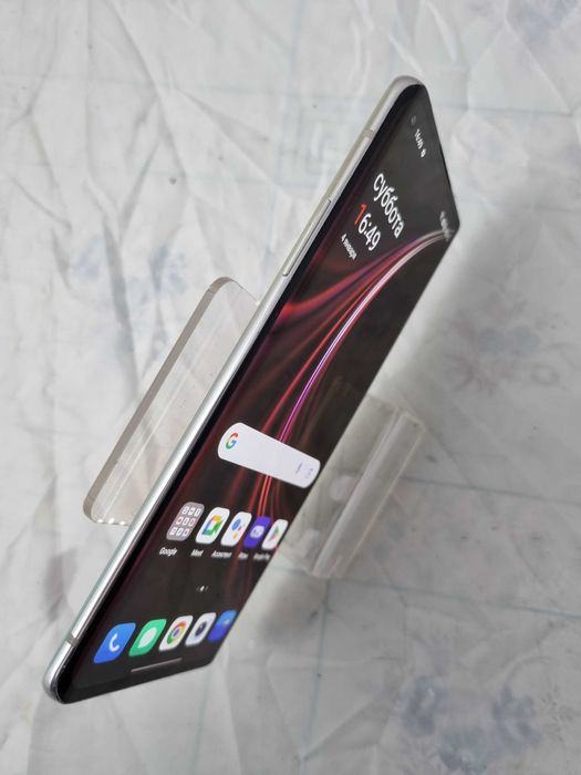 OnePlus 8 8/128GB IN2017 отличное состояние