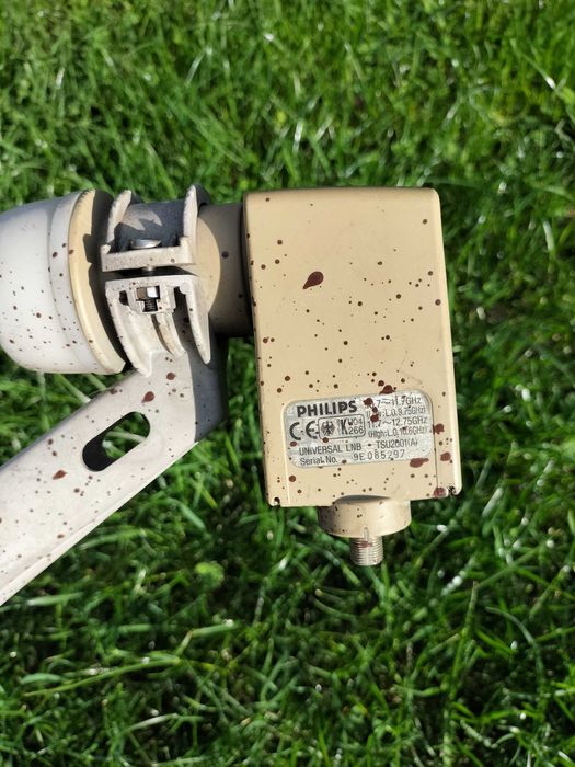 Antena satelitarna z konwerterem