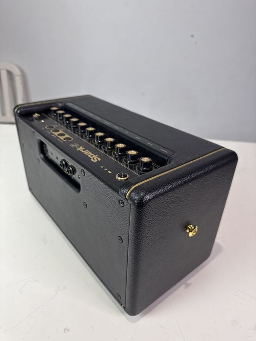 Amplificador / combo Positive Grid Spark 2 nao liga