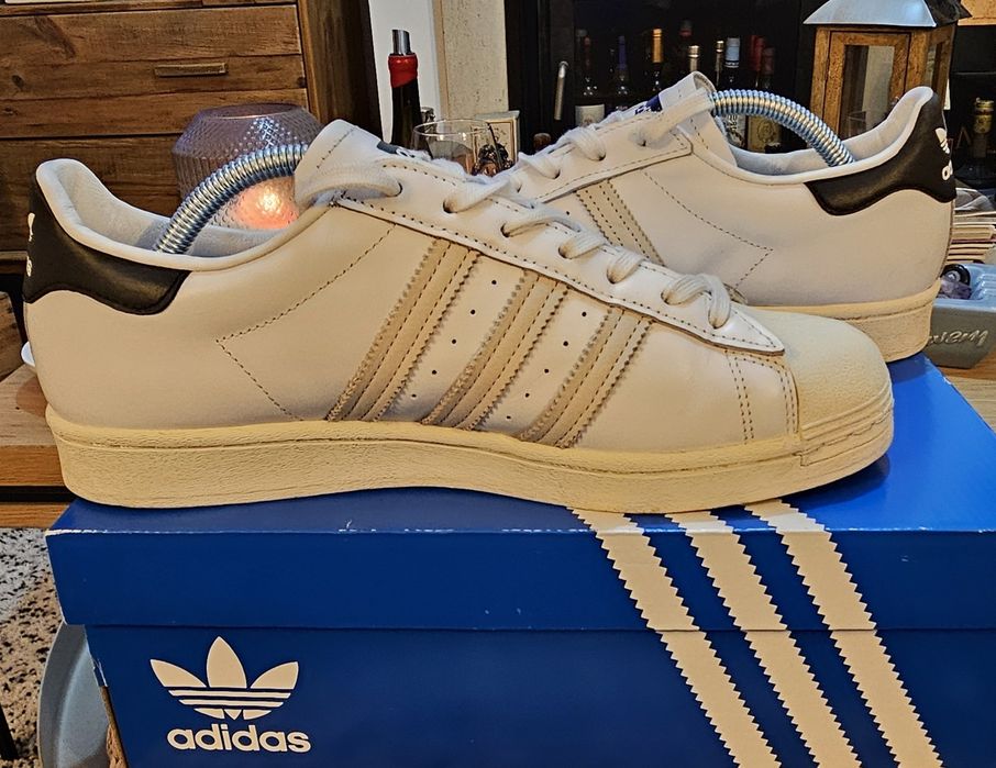 Ténis usados em perfeito estado Adidas SUPERSTAR 42 2/3