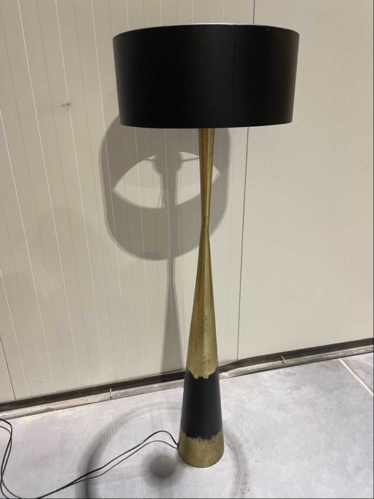 Designerska lampa podłogowa BLACKOUT - WOOOD(Czarny / Złoto)