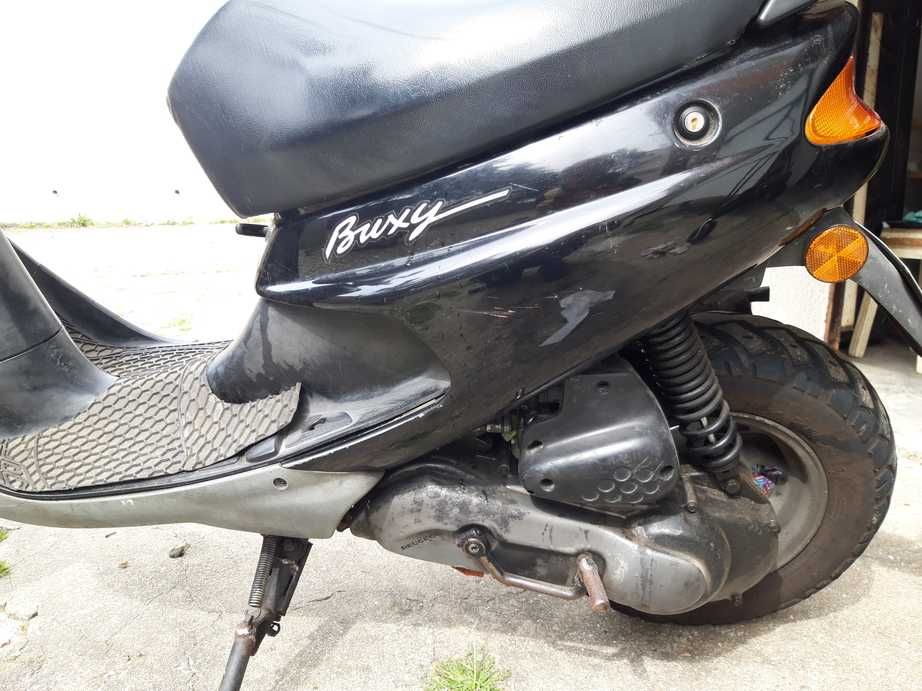Scooter/mota Peugeot Buxy a bom preco