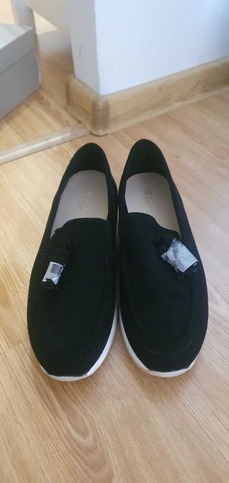 Nowe buty na koturnie 39