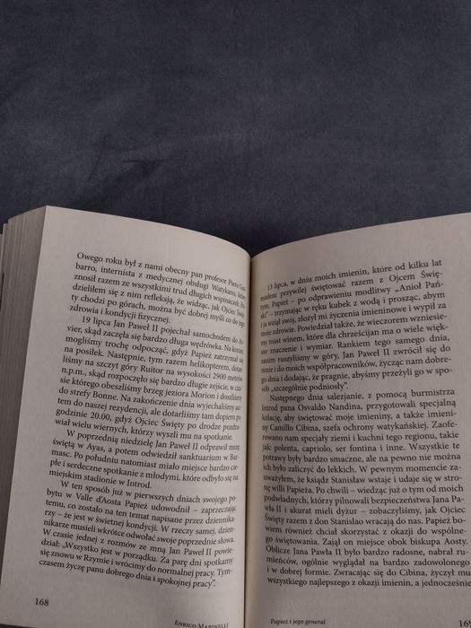 Papież i jego generał/ Enrico Marinelli