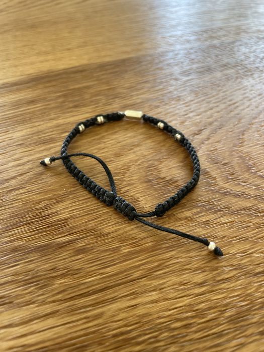 Pulseira preta ajustável de prata