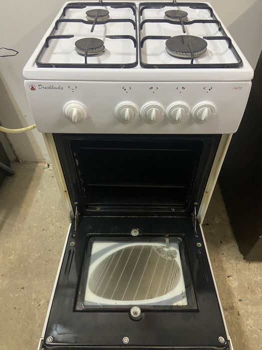 Продам газову плиту з газовой духовкой