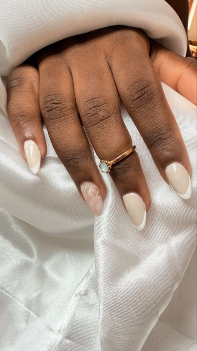 Serviço de unhas de gel e gelinho