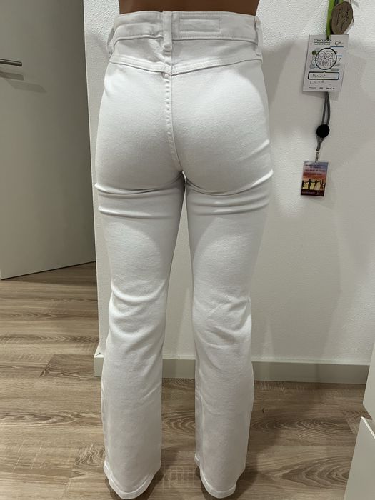 Zara jeans brancas com tachas | Estilo moderno