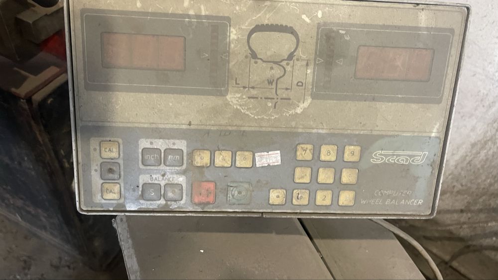 Балансировочний станок колеса