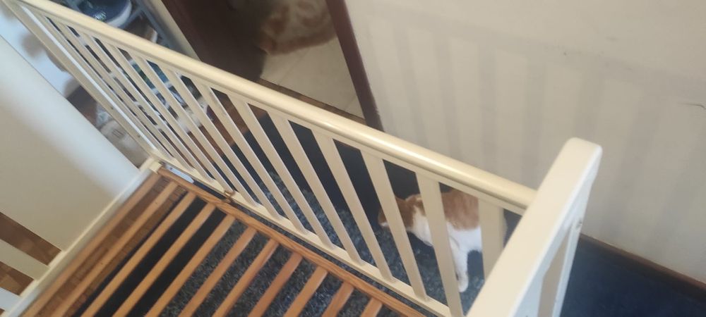 Berço / Cama de grades