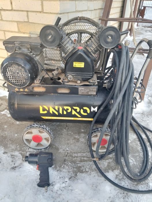 Продам компресор