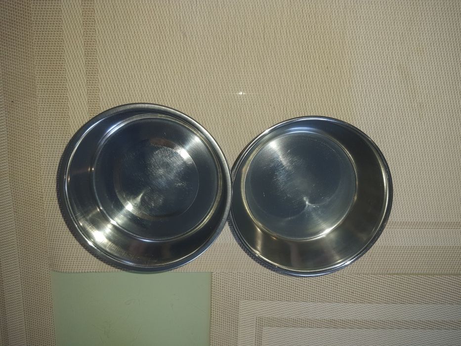 Миски для котів або маленьких собак