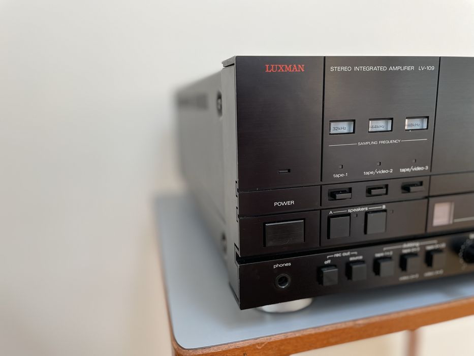 Luxman LV-109 - Amplificador Integrado de Alta Gama Totalmente Revisto