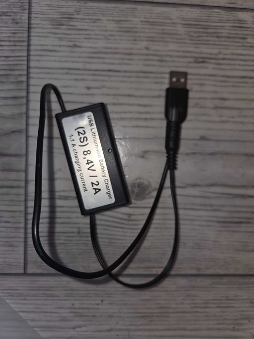 Automatyczna ładowarka z USB do akumulatorów do łódki zanętowej z USB z PowerBank-u