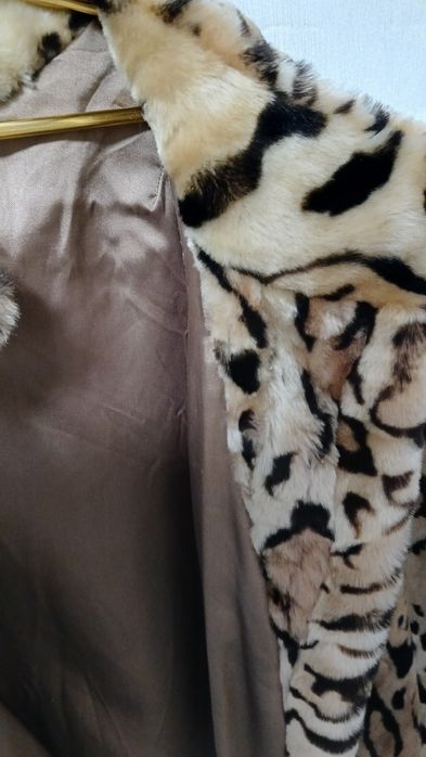 Шуба натуральна 44-48 є дефект