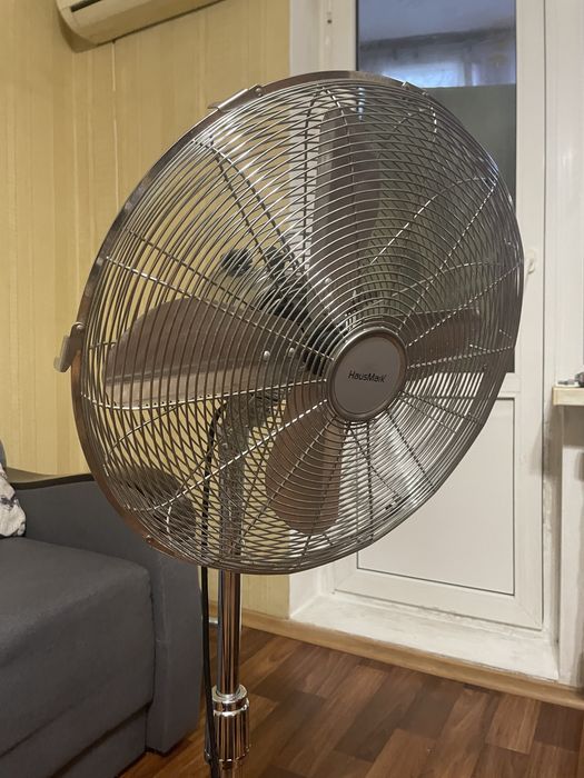Металевий вентилятор HausMark