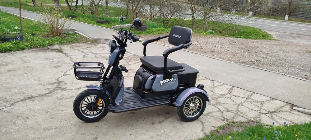 Електричний трицикл Crosser tr1 1500w. акб  LFP 87v 30a