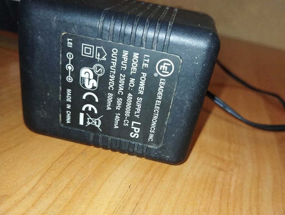 Кабельний модем Tomson TSM 420 з блоком живлення, в робочому стані