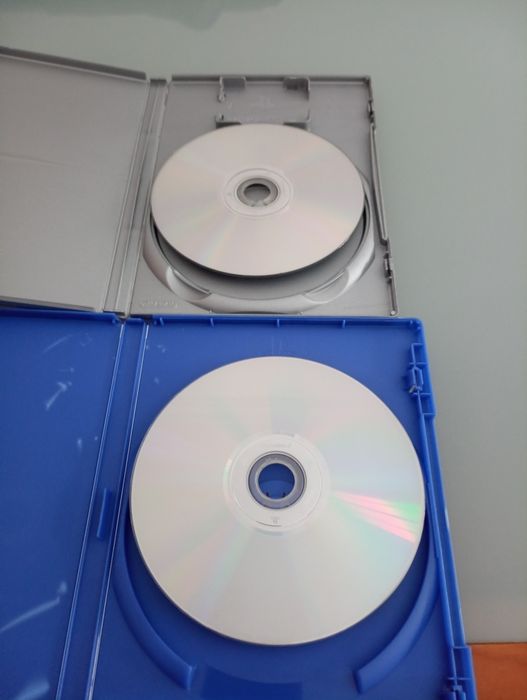 2 Jogos PS2 - Grand Teft auto San Andreas e Ratatouille*