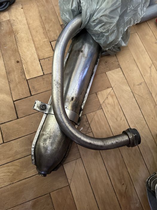 Вихлопна труба , пишіть дзвоніть