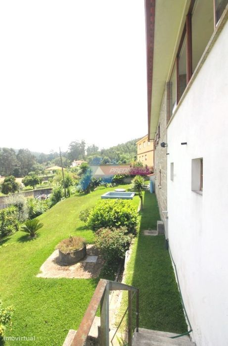 Andar Moradia com logradouro - Parada de Gatim, Vila Verde!