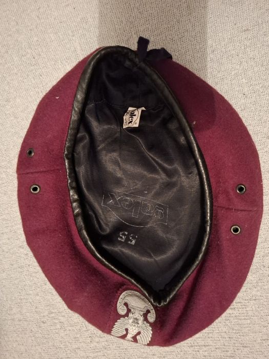 Beret wojskowy bordowy MON roz. 55.