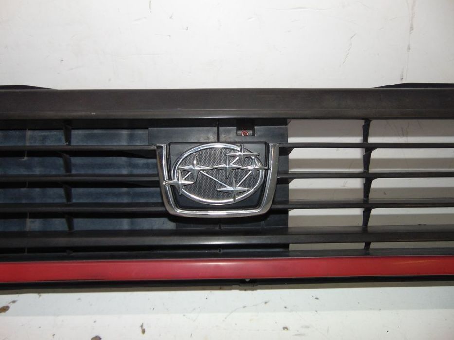Subaru 700 grelha " nova de stock antigo