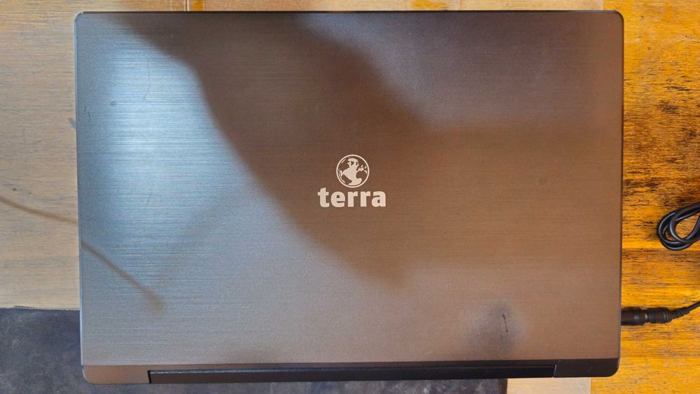 Ноутбук Terra Mobile 1513 Celeron 4 ядра DDR3 4Gb HDD 1Tb Win10 ліценз