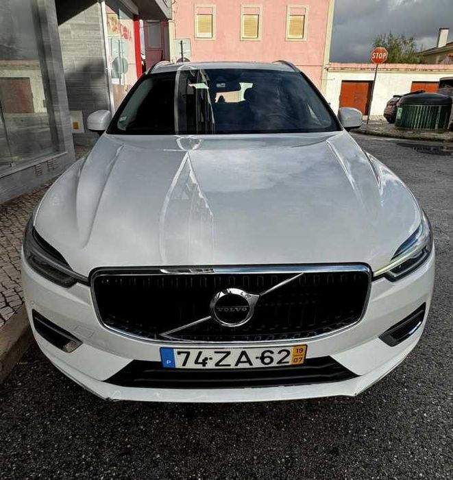 Volvo XC60 T8 Plug-in Hybrid AWD AWD Momentum Plus 2019 – Full Extras