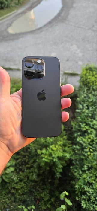 Телефон iPhone 14 Pro