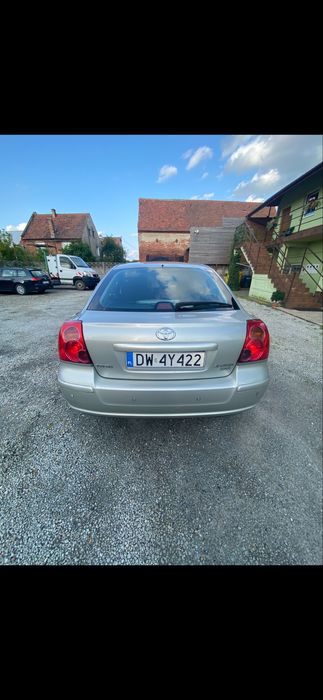Toyota Avensis 2.0