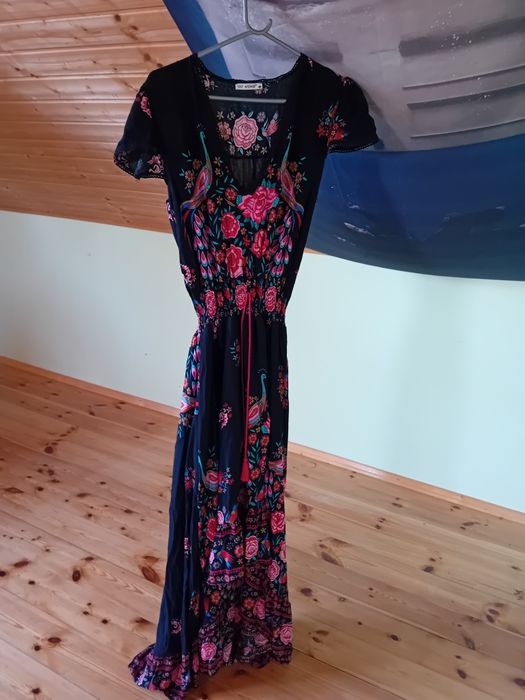 Piękna sukienka turecka rozmiar L, styl hiszpanka