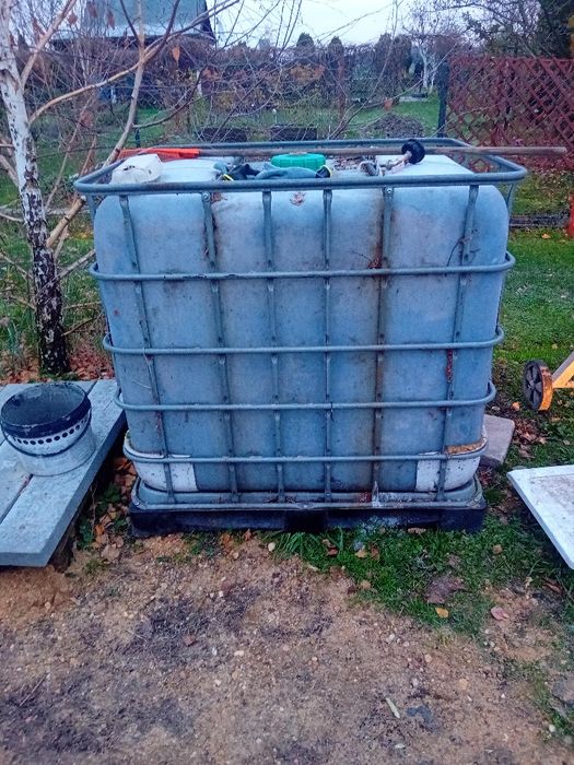 Mauser 1000l  zbiornik.