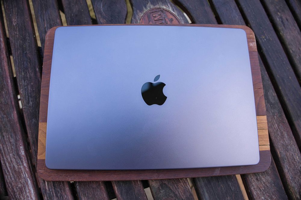 MacBook 14 M3 PRO 12CPU, 18GPU, 18GB, 1TB - stan idealny.