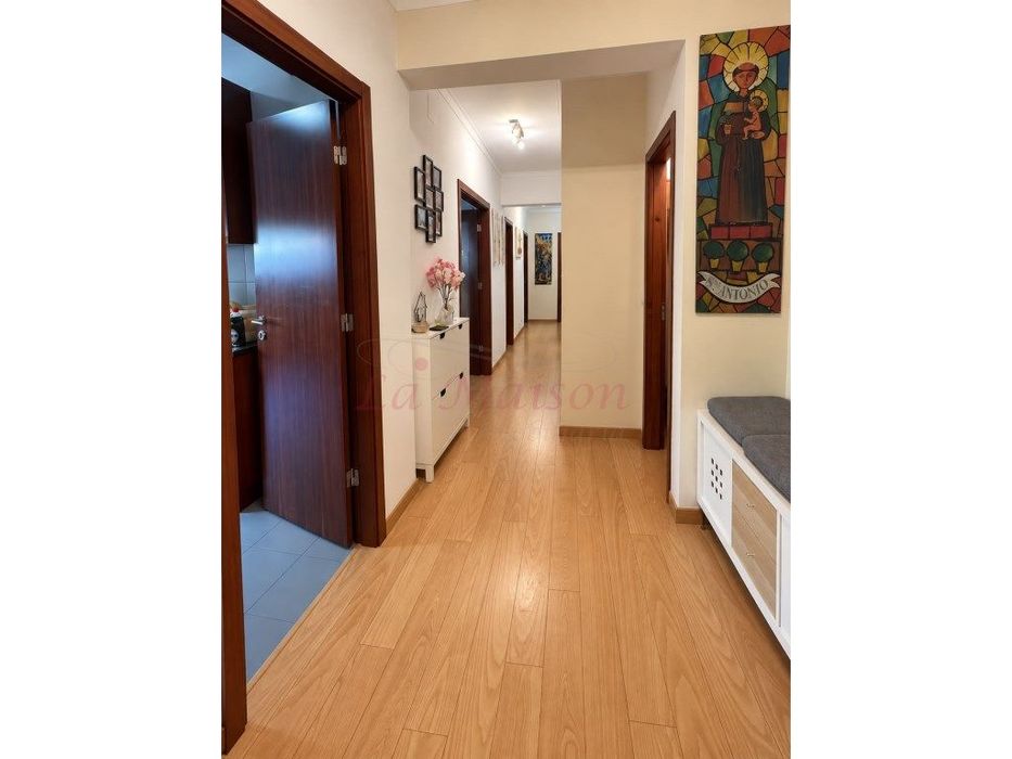 Apartamento T3 no Infantado
