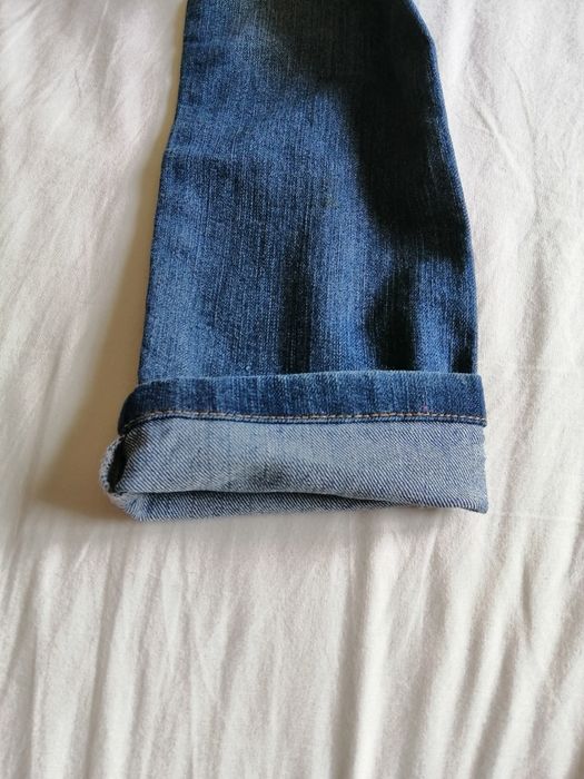 Продам джинсы на девочку