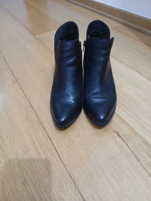 botins pretos como novos