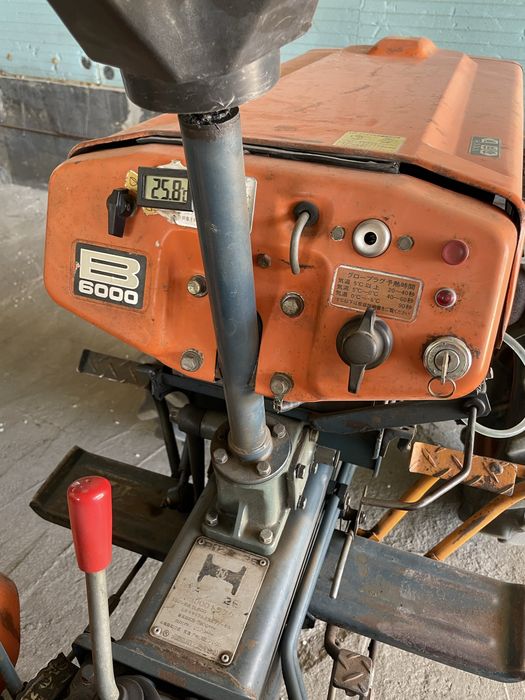 Мінітрактор кубота B6000  4х4 ОБМІН
