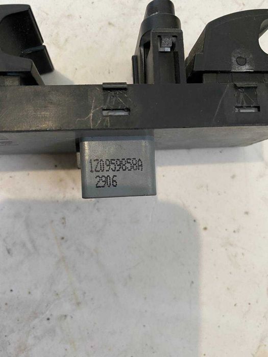 Блок кнопок склопідйомника Skoda Octavia A5 Шкода Октавіа 1Z0959858A