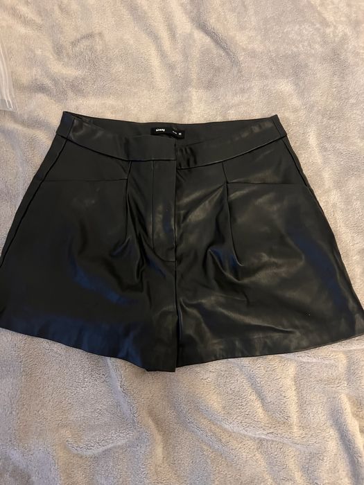 Sprzedam skórzane spodenki