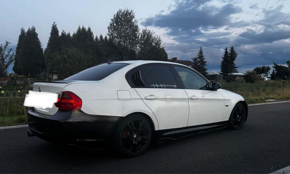 Bmw e90 320d 2007r