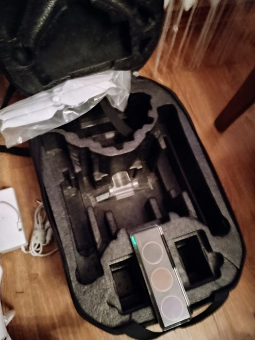 Dron DJI dji Phantom 4 pro Pro Full zestaw Walizka ładowarka  baterie