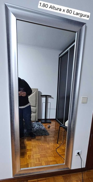 Mobiliária de quarto