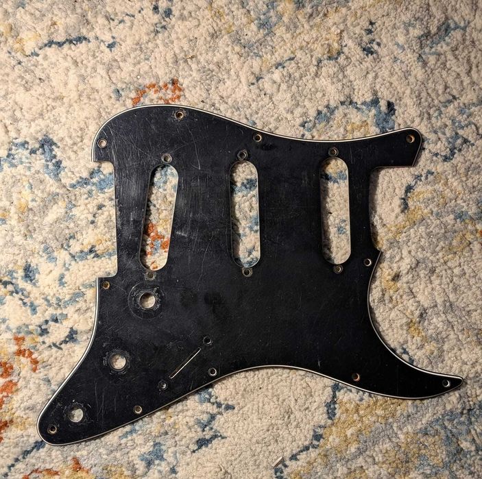 Fender Stratocaster Pickguard Black64398465687171120