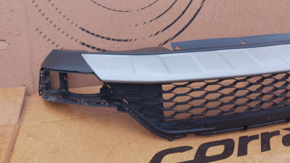 Dokładka zderzaka przedniego spojler VW T-ROC 2 GA 17
