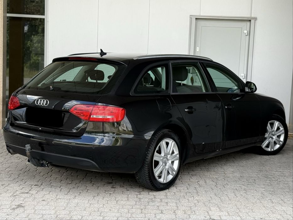 Audi A4 B8 2.0 TDI 143KM * Klimatronik *Grzane Fotele * Led * Alu