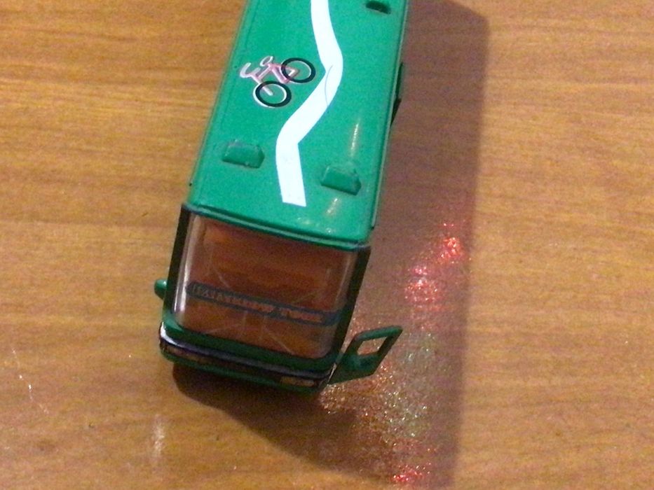 Дитяча іграшка  автобус