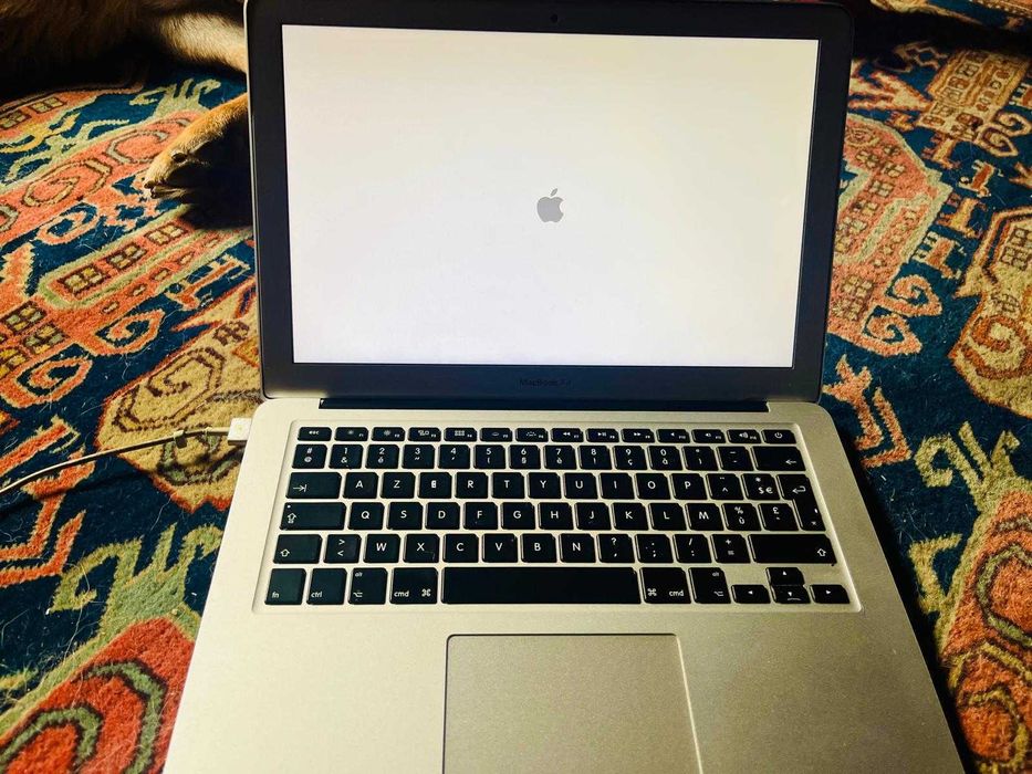 MacBook Air 2013 13" – Funciona perfeitamente, pronto a usar