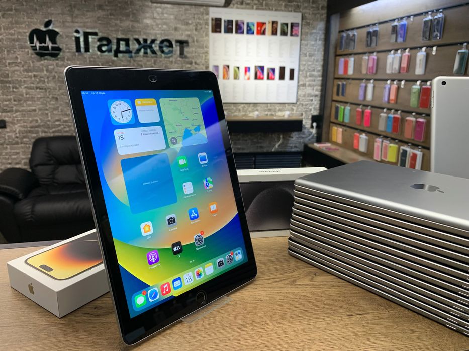 iPad Air 2 Wi-Fi + LTE 16GB (Space Gray). A1567 . Кредит. Гарантія
