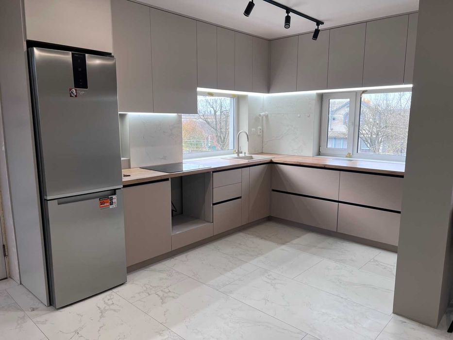 Продаж Будинку, 2-поверхи з новим ремонтом, КНИЖКІВЦІ 38119